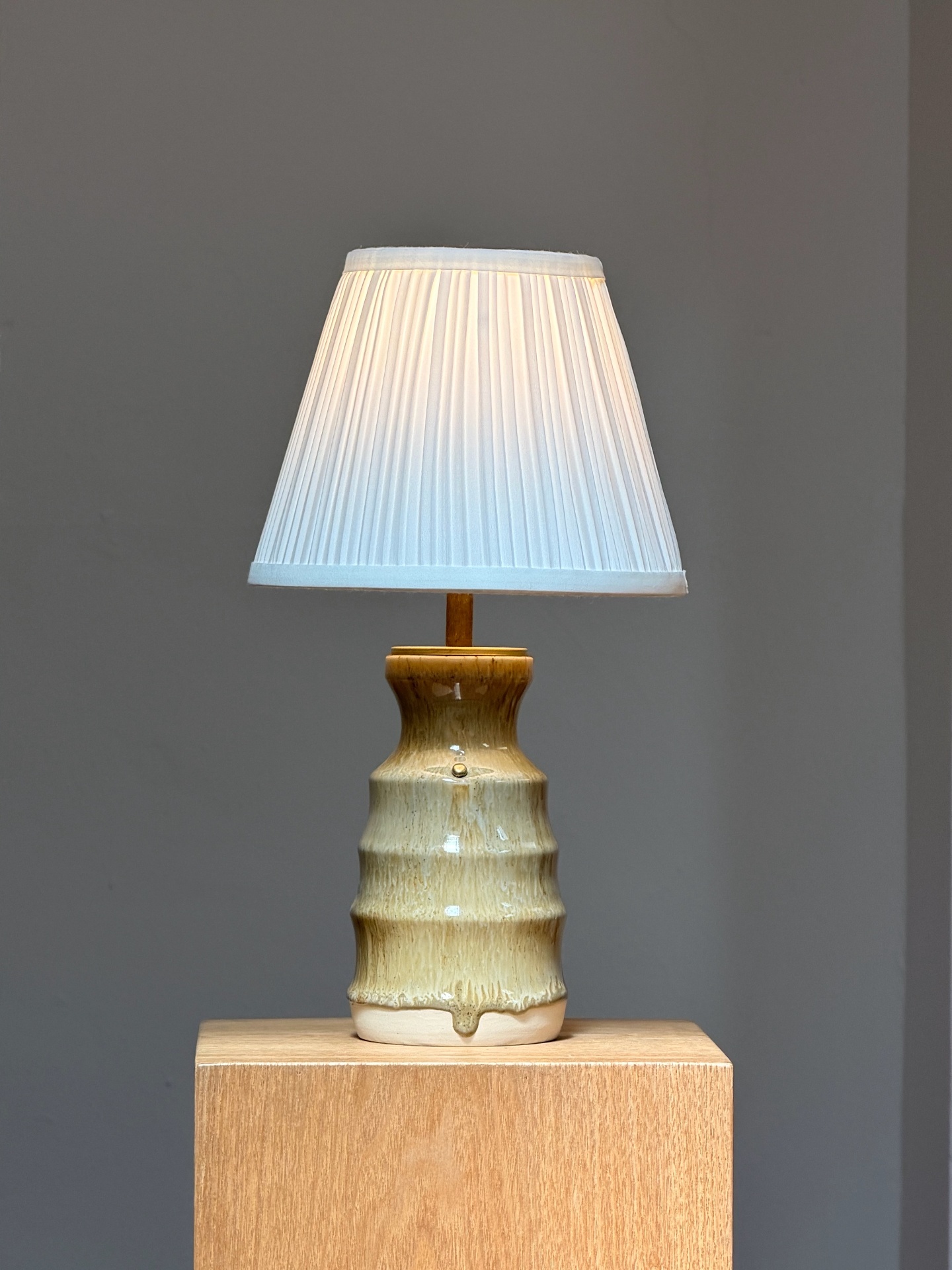 Iluminación cerámica — pieza 2